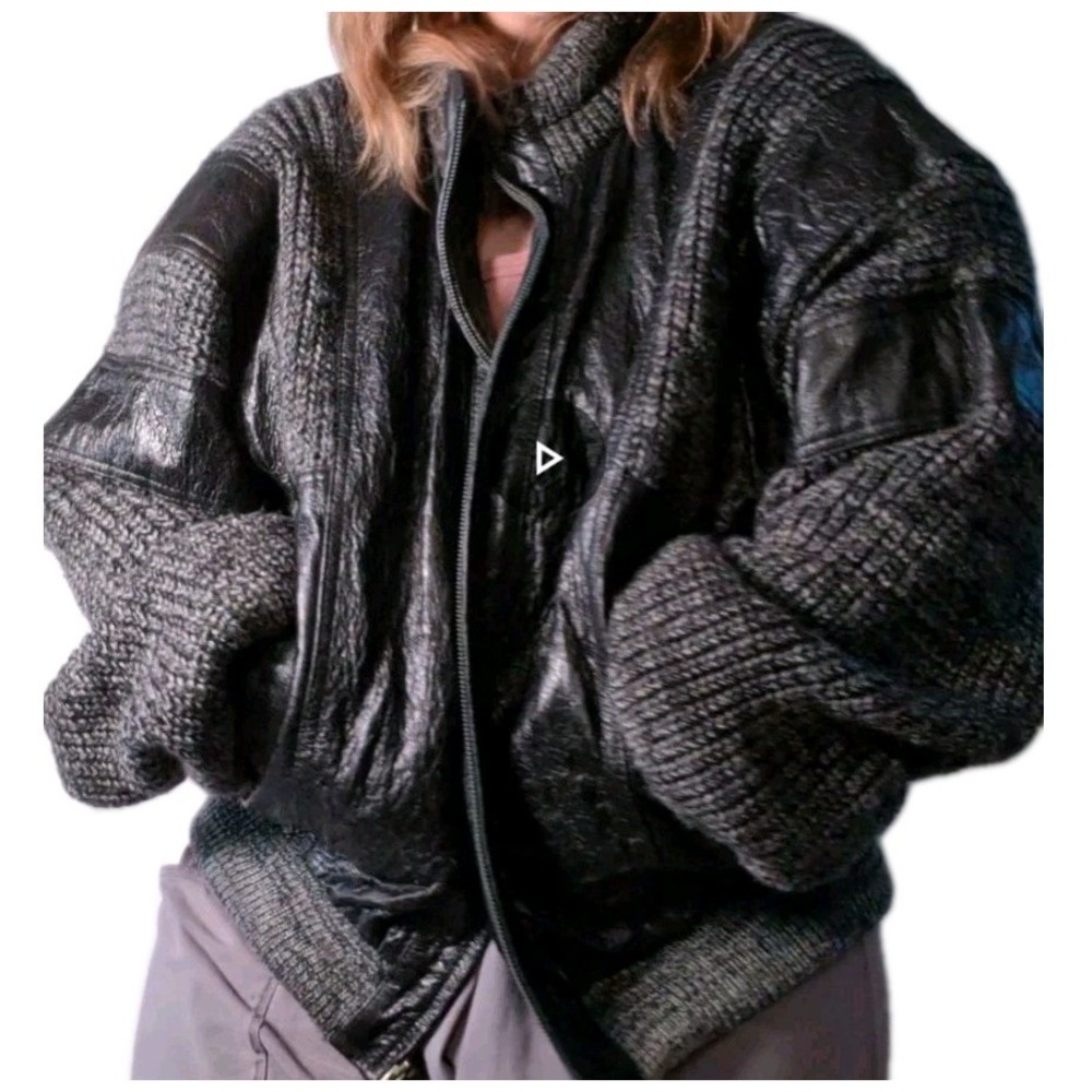 M. Julian Leather & Acrylic Bomber Jacket Made in Korea Size 42. Vintage Retro